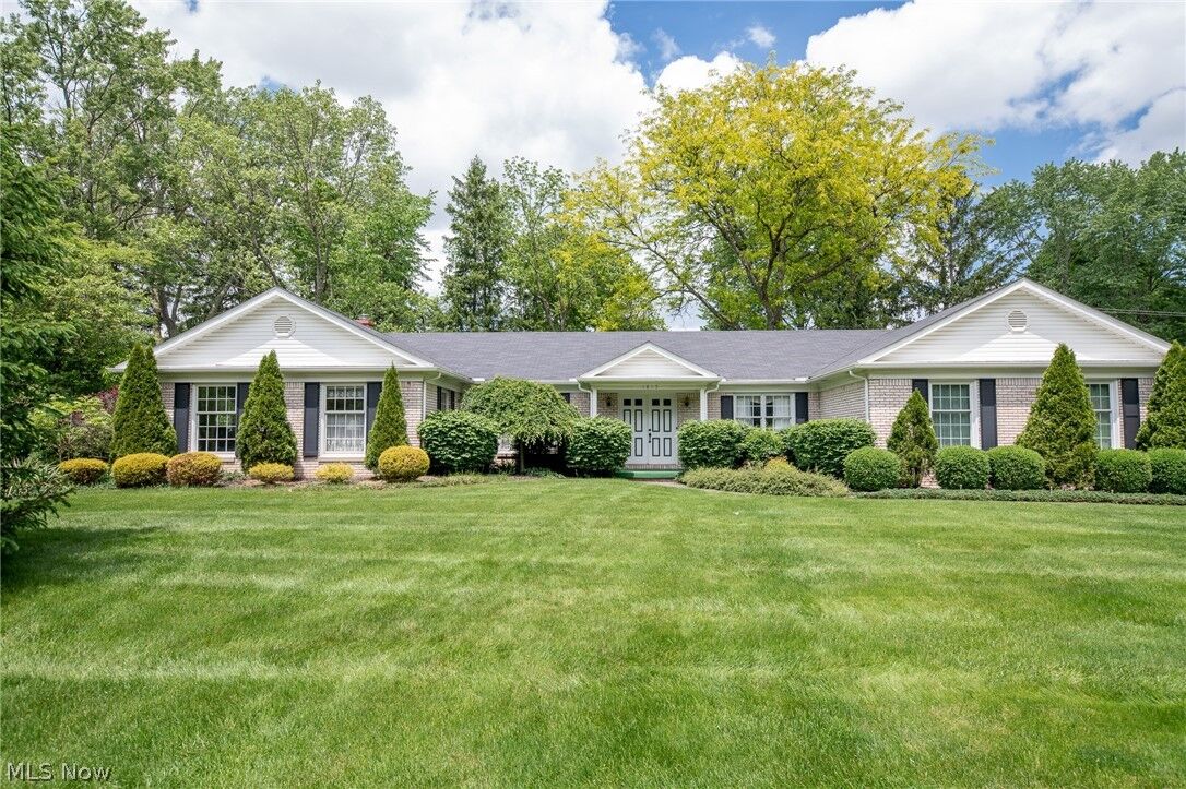 Property Photo:  1815 Stoney Hill Drive  OH 44236