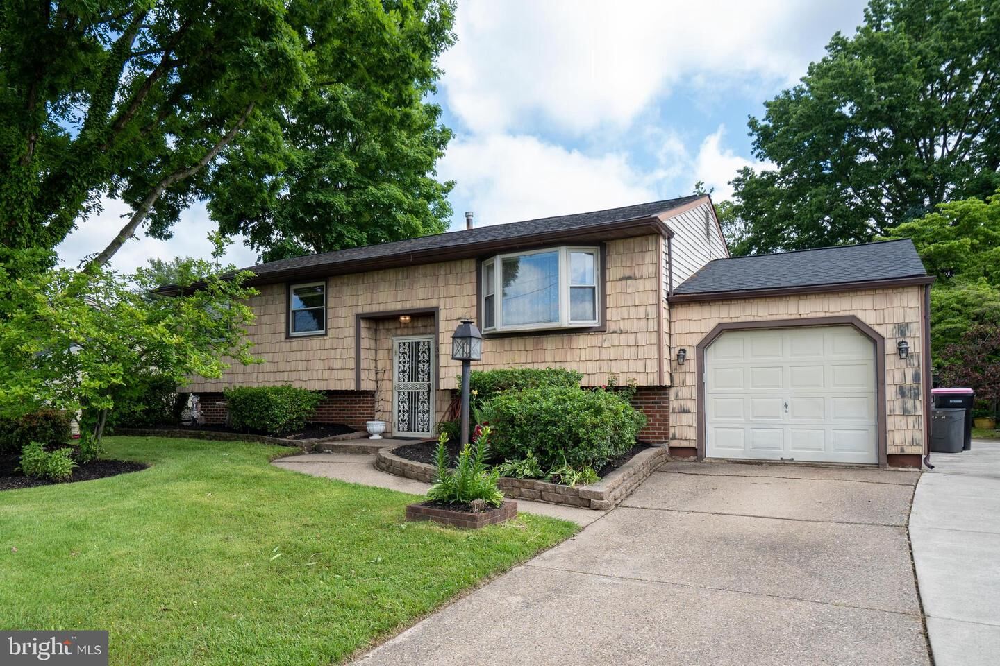 Property Photo:  139 Kelly Drivers Lane  NJ 08021 