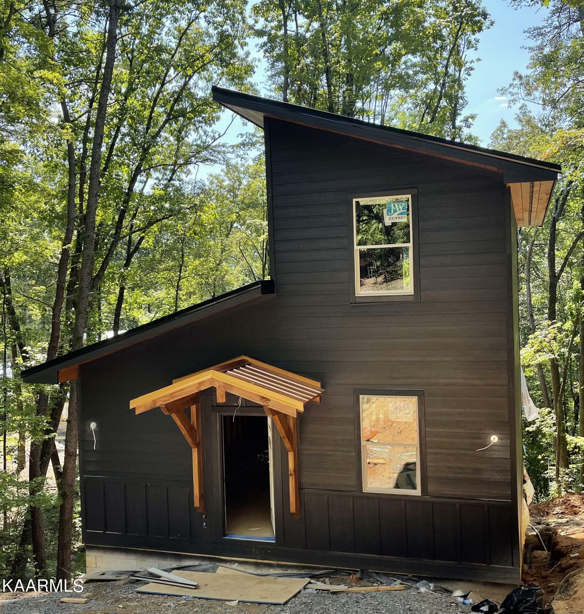 Property Photo: 1627 S Mountain View Rd TN 37876