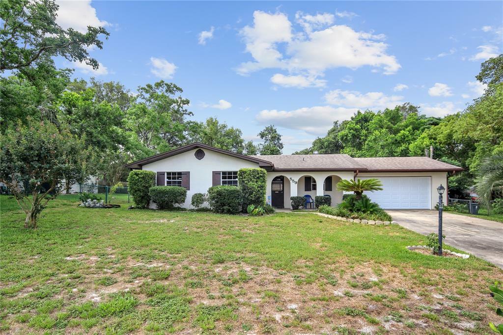 Property Photo:  559 Everett Street  FL 32725 