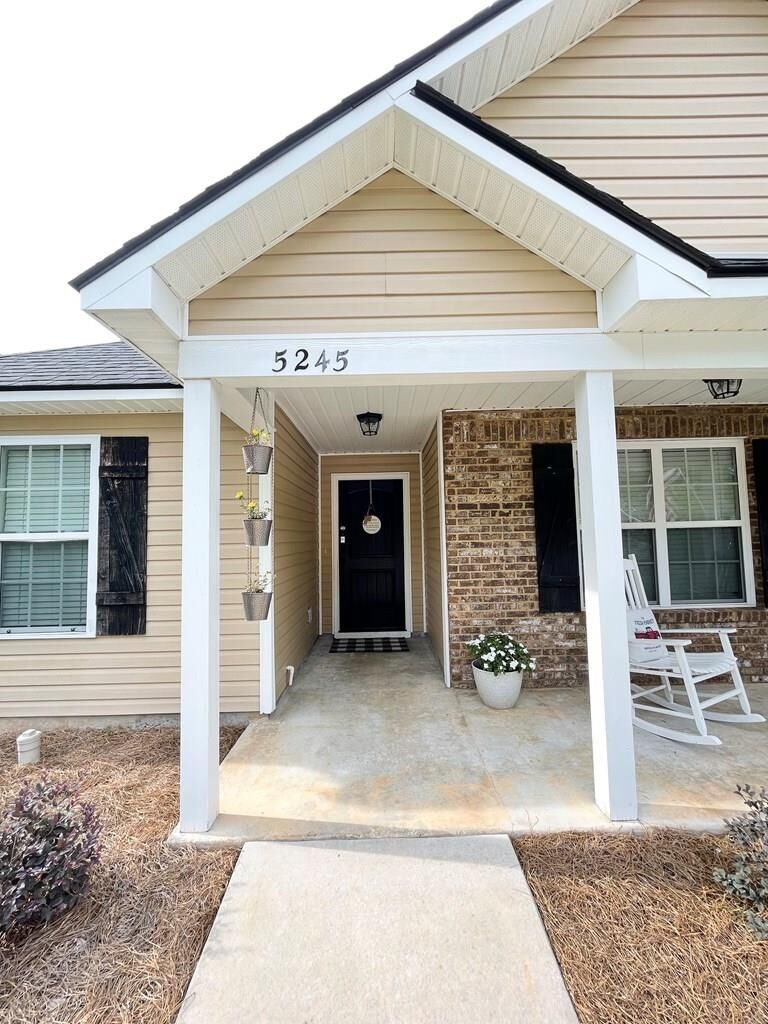 Property Photo:  5245 Greyfield Circle  GA 31605 