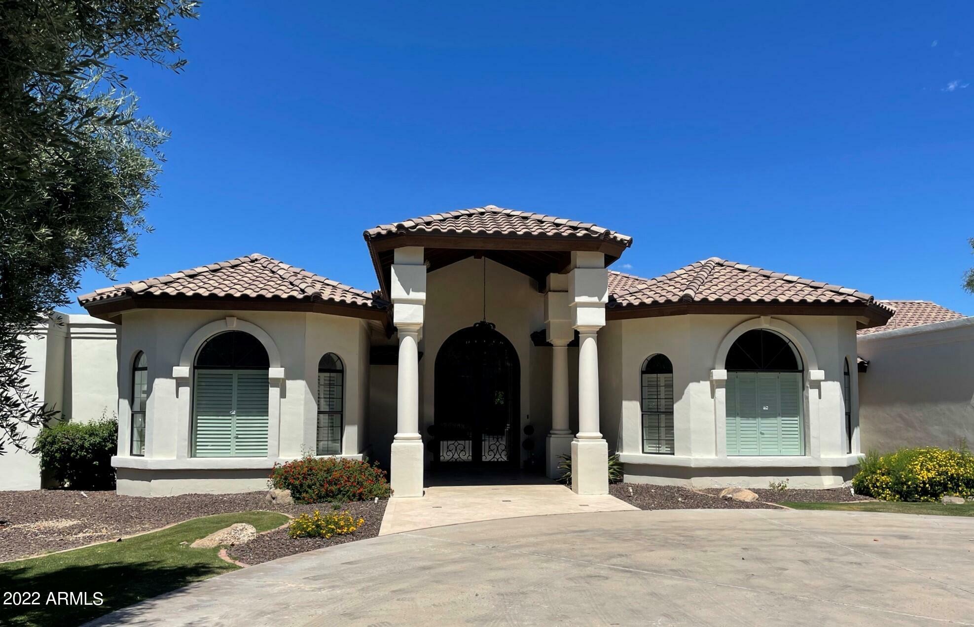 Property Photo:  8303 N 61st Place  AZ 85253 