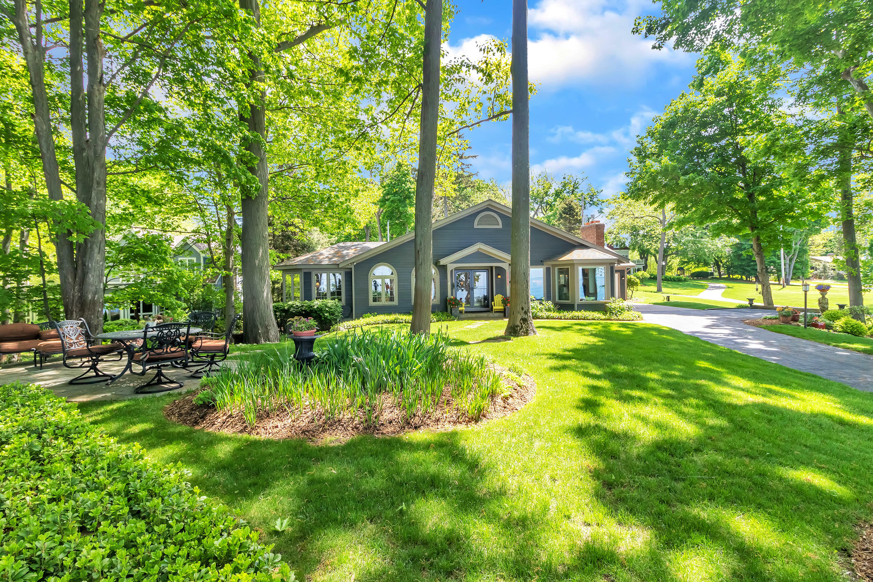 Property Photo:  2955 Lakeshore Drive  MI 49408 