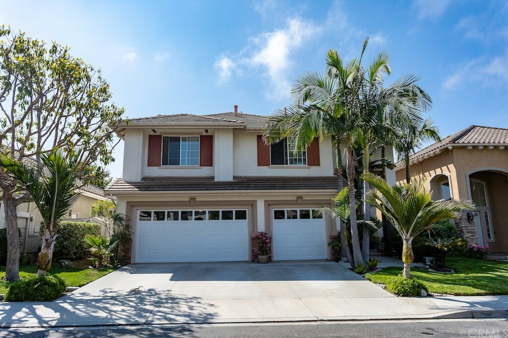 Property Photo:  808 Carnaros  CA 92672 