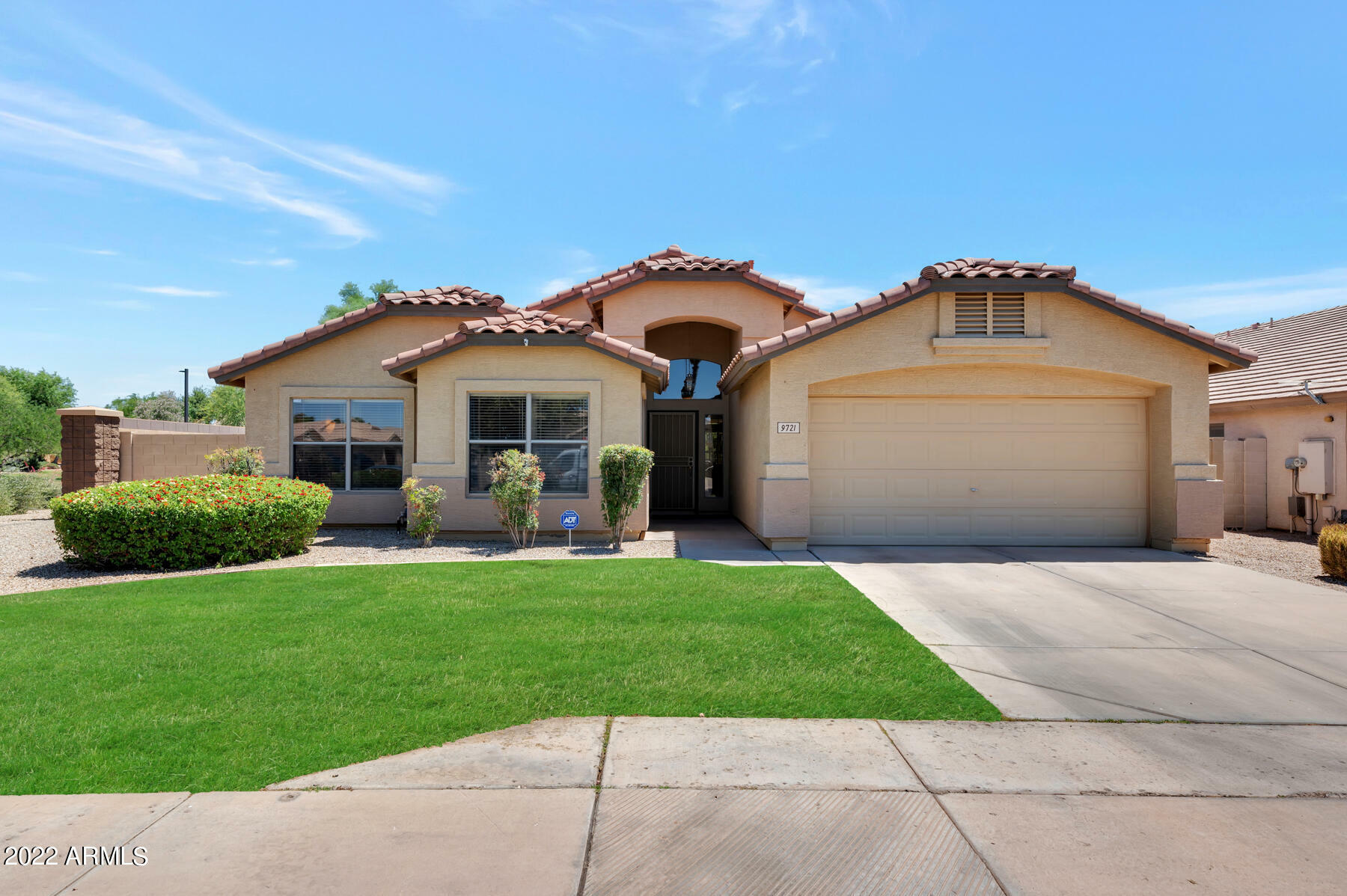 Property Photo: 9721 E Obispo Avenue AZ 85212
