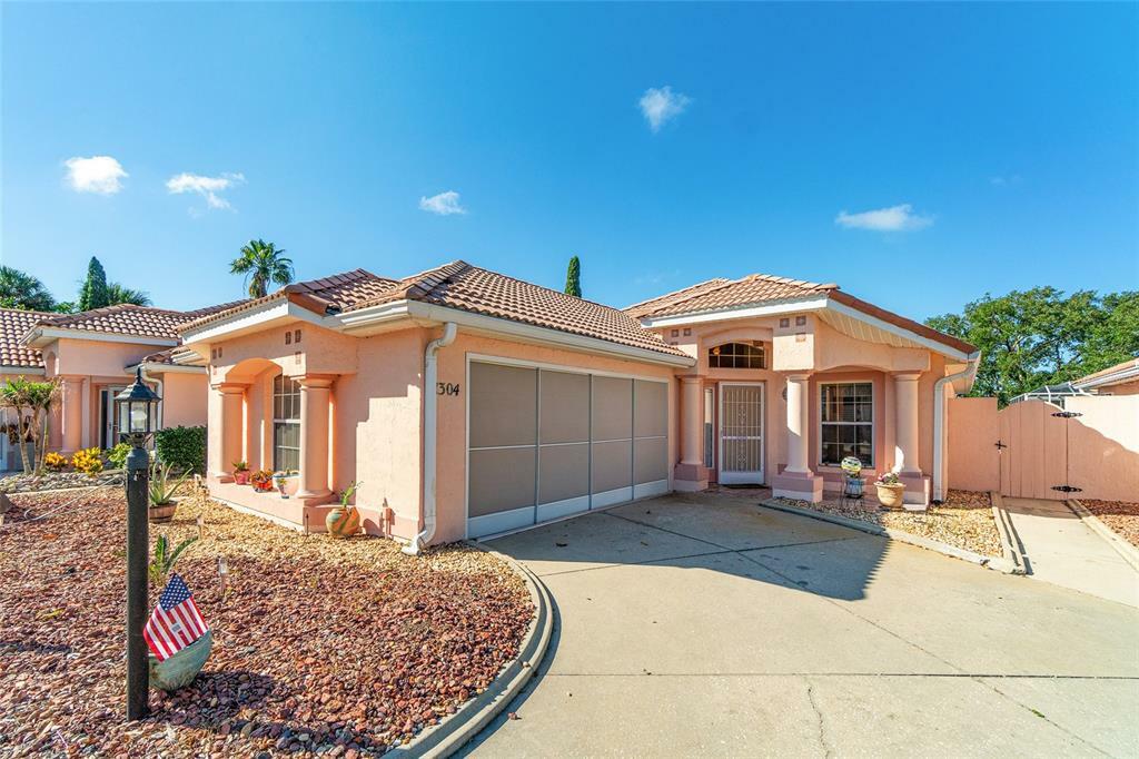 Property Photo:  1304 Santa Rosa Court  FL 32159 