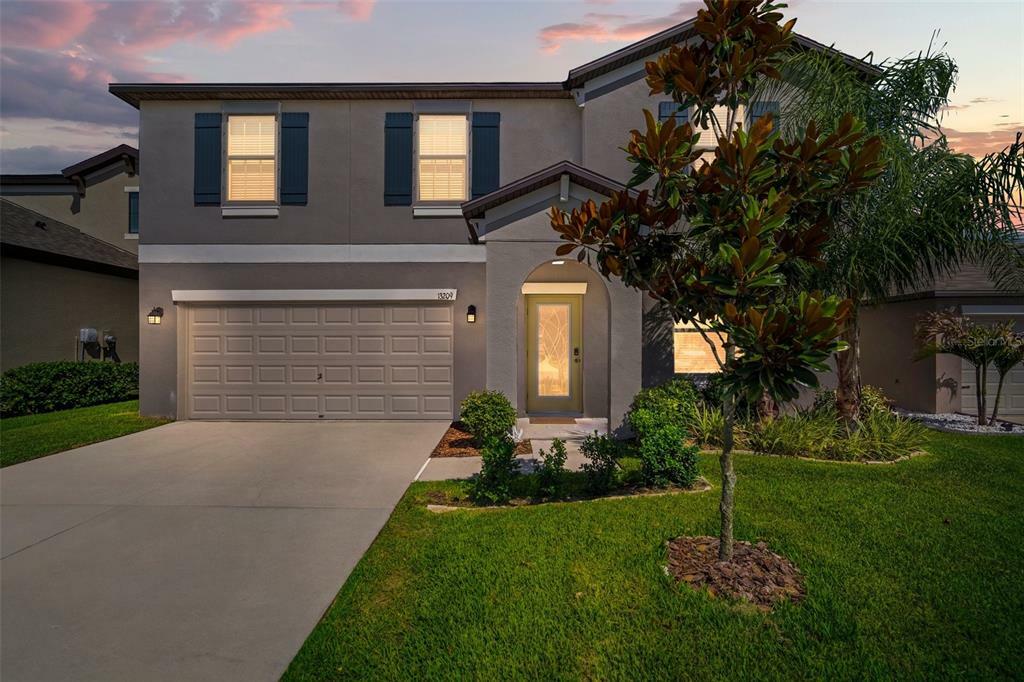 Property Photo: 13209 Wildflower Meadow Drive FL 33579