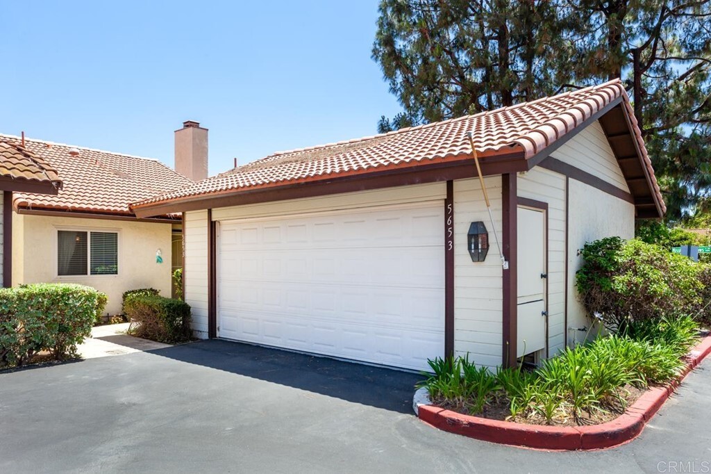 Property Photo: 5653 Tumbleweed Way CA 92057