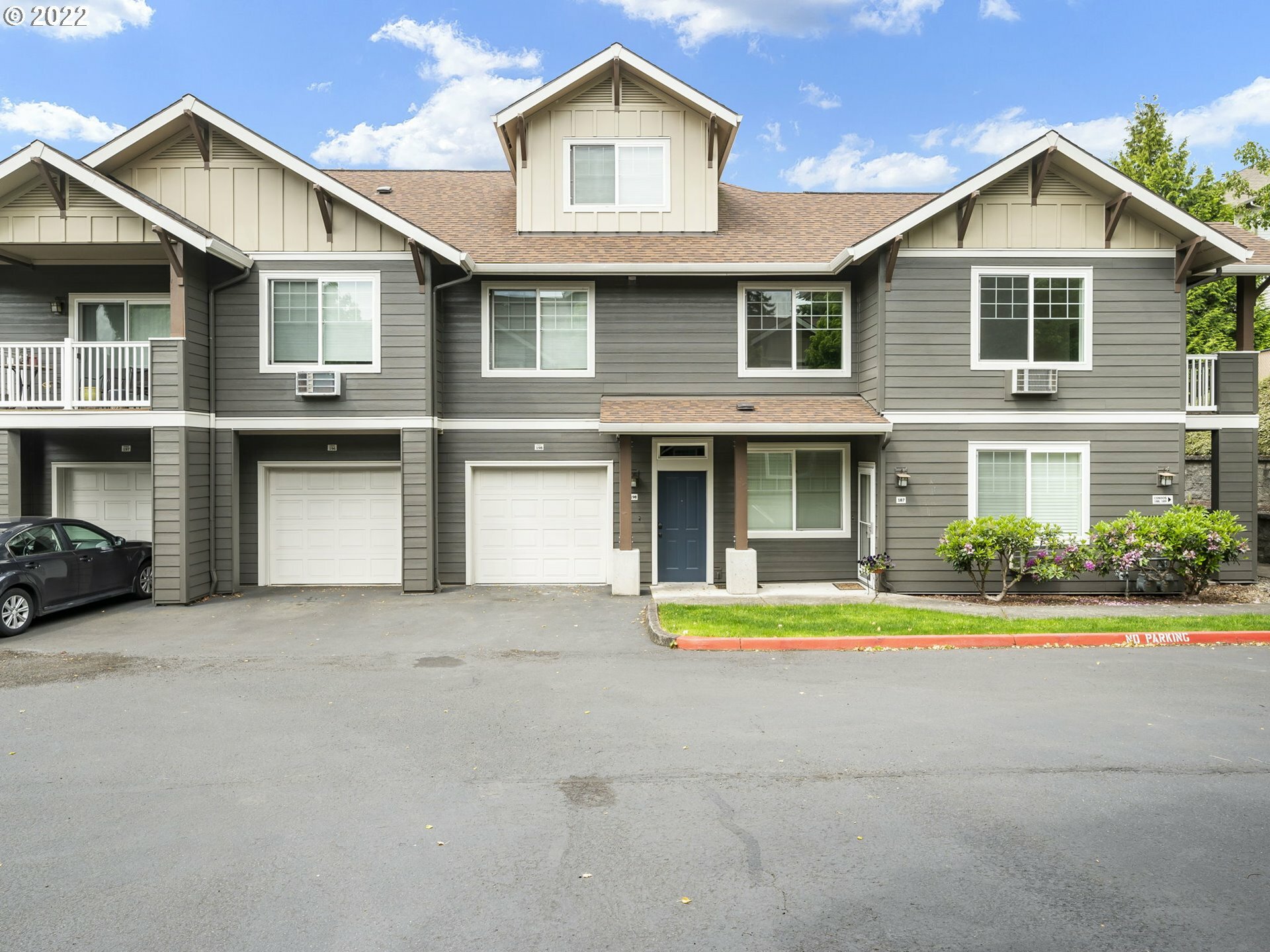 Property Photo:  10800 SE 17th Cir 198  WA 98664 