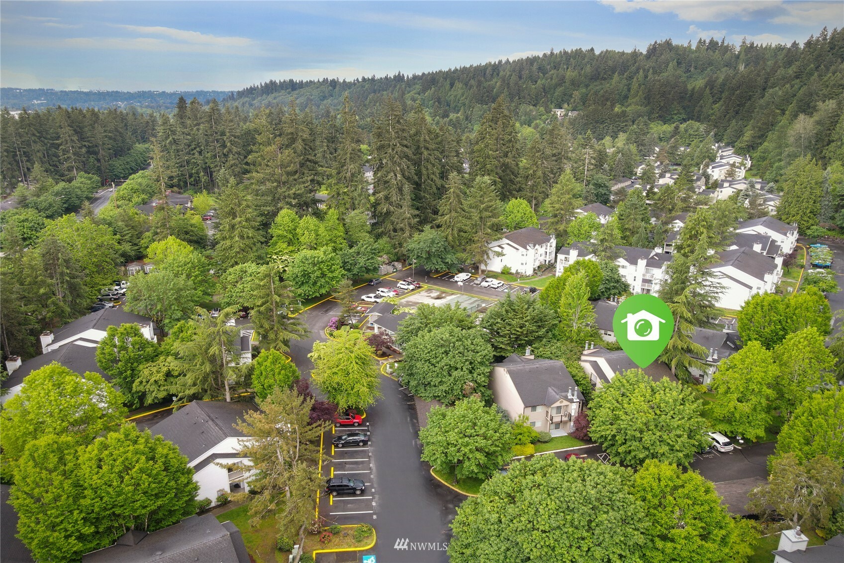 Property Photo: 9805 Avondale Road NE R-150 WA 98052