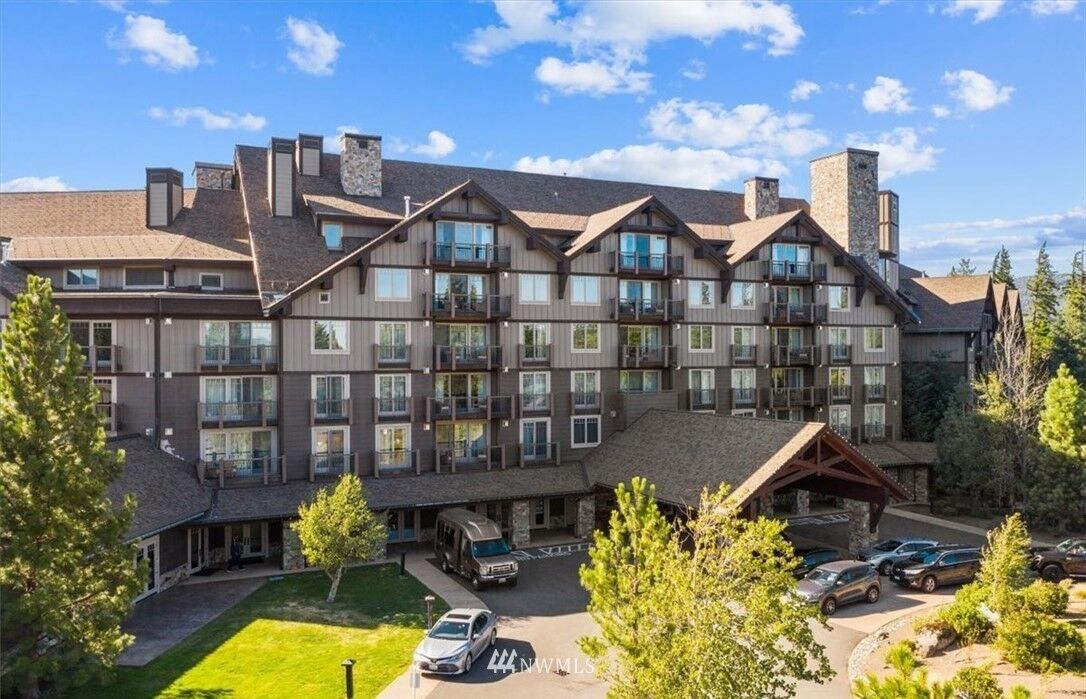 Property Photo:  3600 Suncadia Trail 3030  WA 98922 