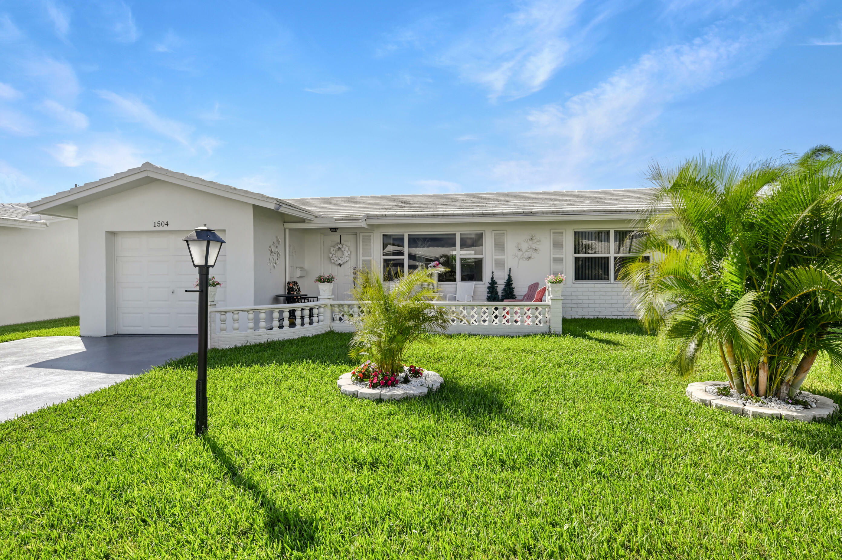 Property Photo:  1504 SW 9th Avenue  FL 33426 