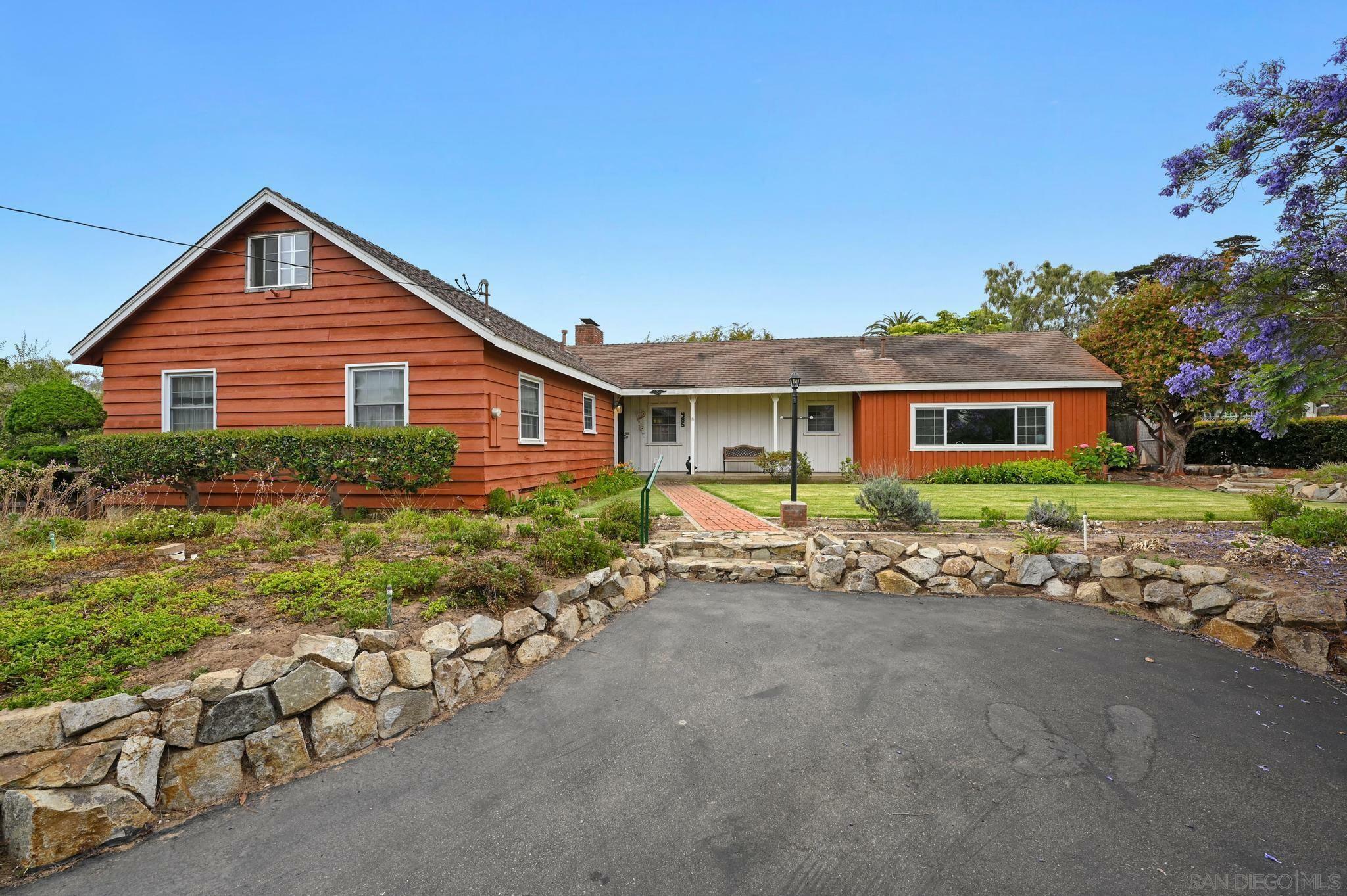 Property Photo: 485 Deer Path CA 92024
