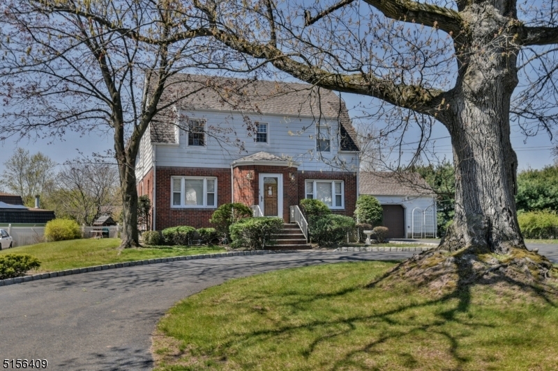 Property Photo:  807 Pascack Rd  NJ 07652 