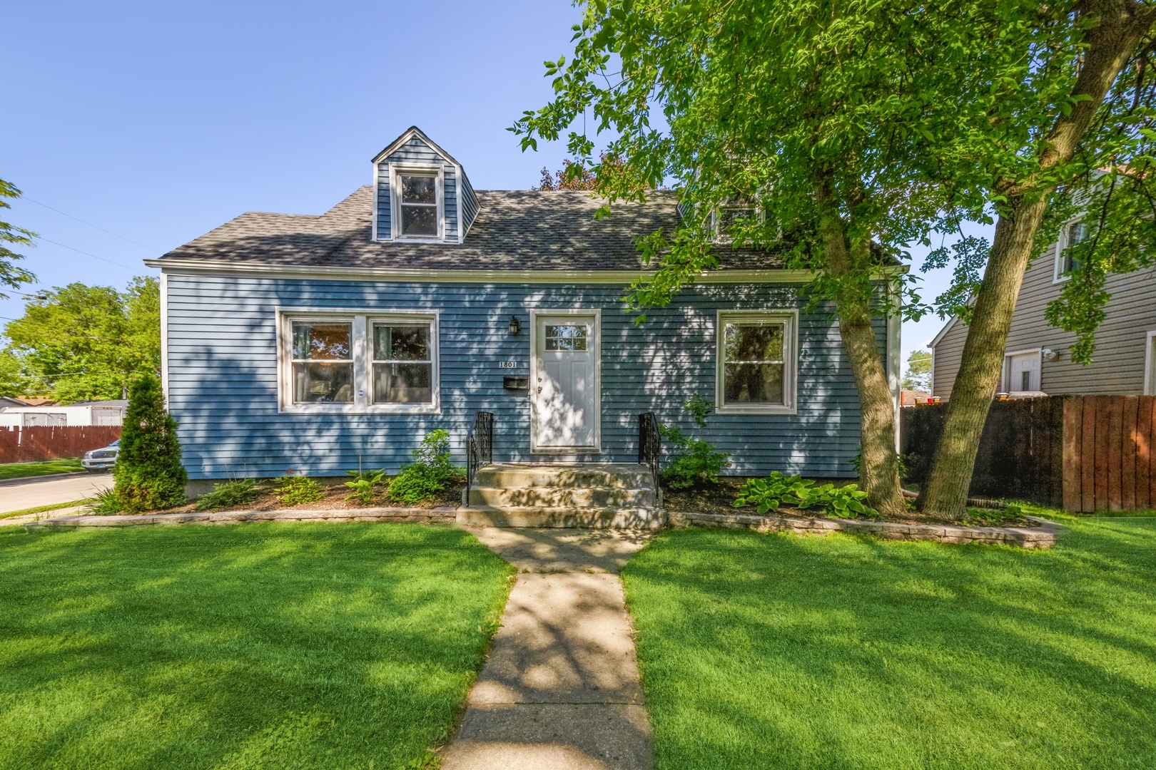 Property Photo:  1801 Grove Avenue  IL 60064 