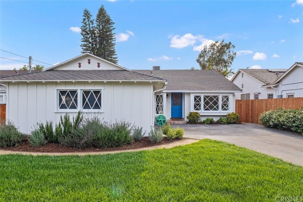 Property Photo:  6665 Sunnyslope Avenue  CA 91401 