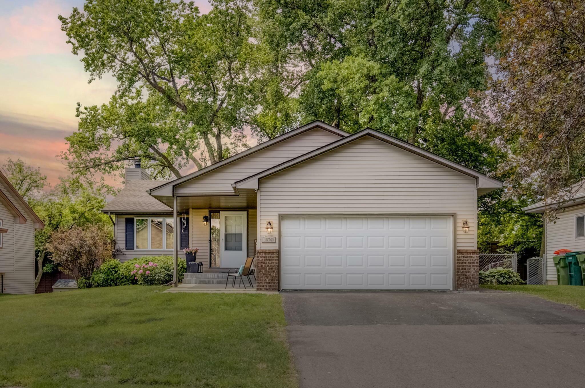 Property Photo:  10740 Norway Street NW  MN 55448 