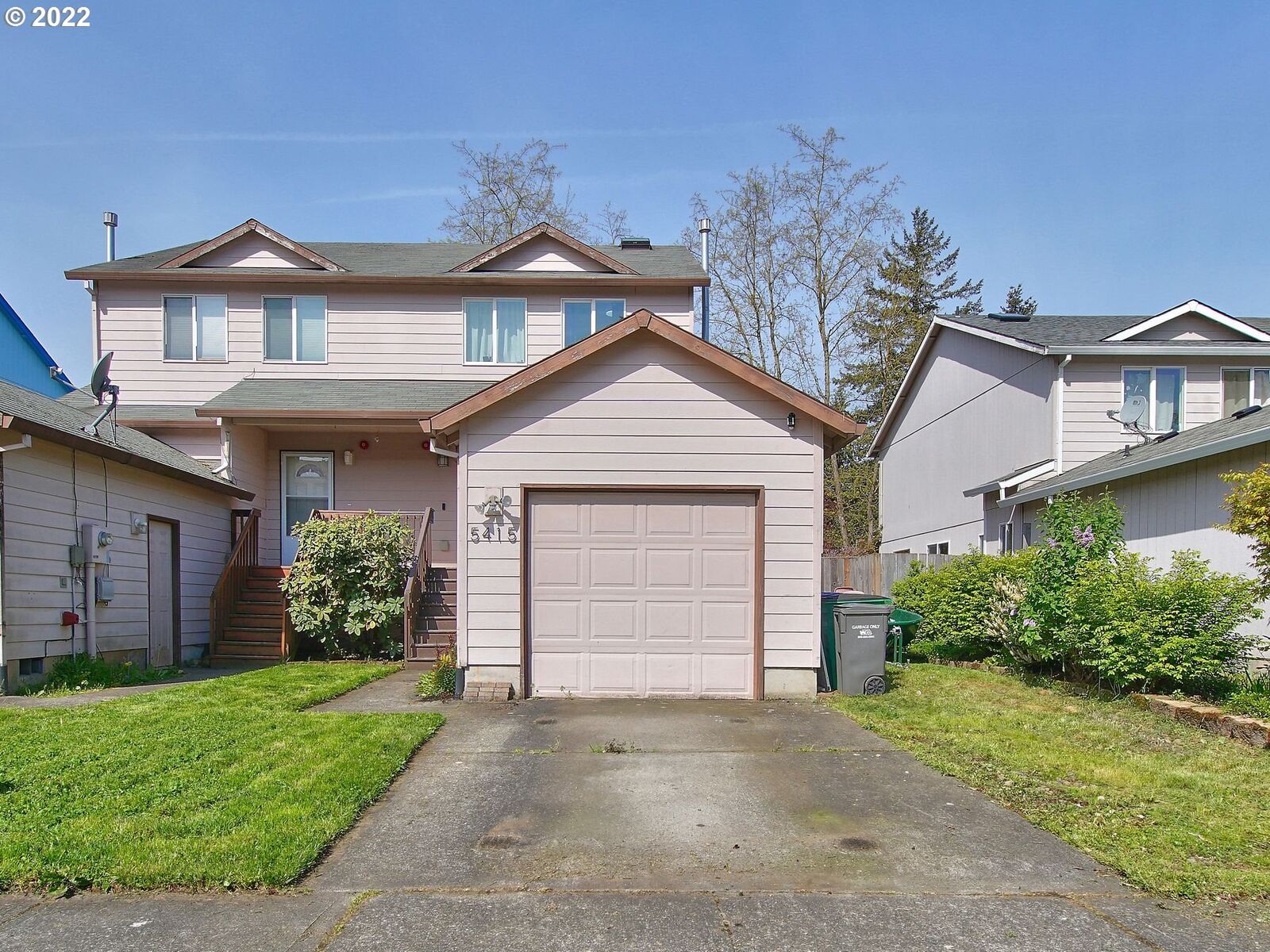 Property Photo: 5415 SE 121st Ave OR 97266