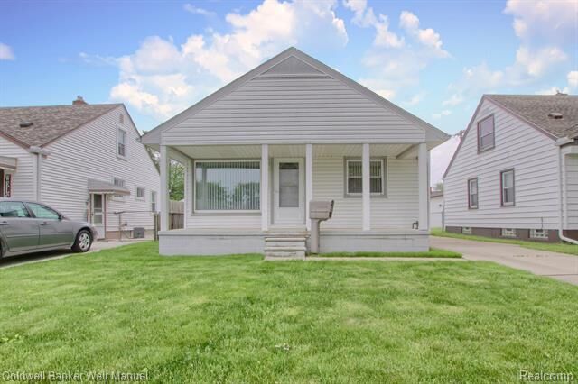 Property Photo:  13459 Walnut Street  MI 48195 