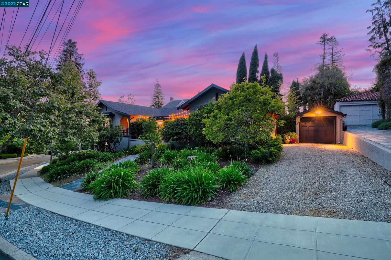 Property Photo: 317 Sea View Ave CA 94610