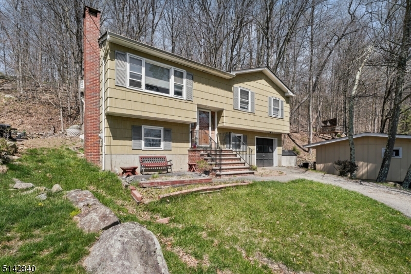 Property Photo:  26 Valley View Dr  NJ 07866 