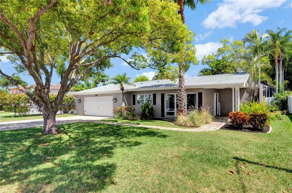 Property Photo:  3981 McKay Creek Drive  FL 33770 