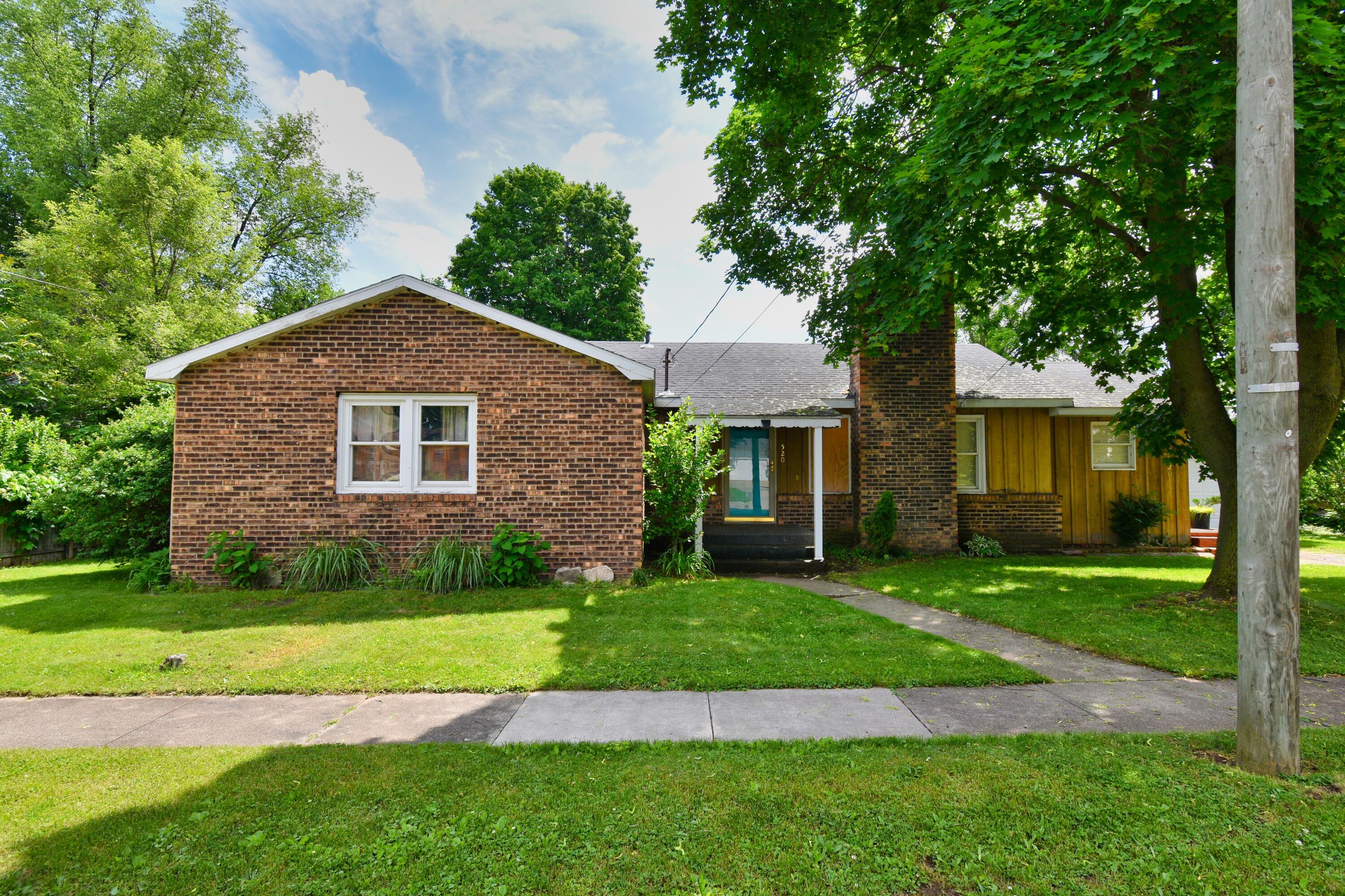 Property Photo: 520 Michigan Street MI 49107