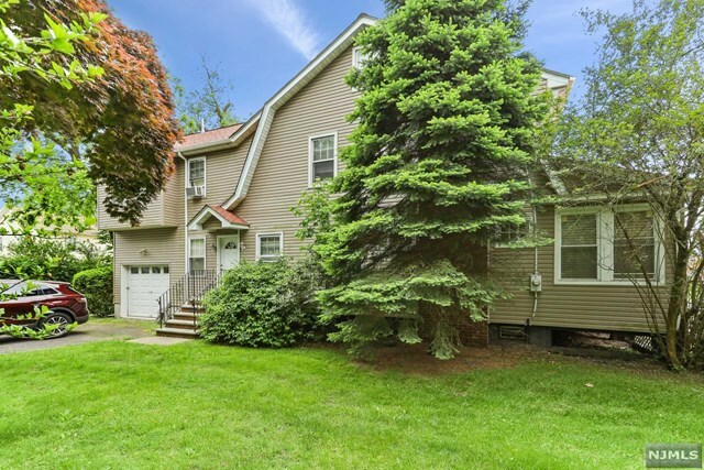 Property Photo:  632 Thomas Street  NJ 07050 