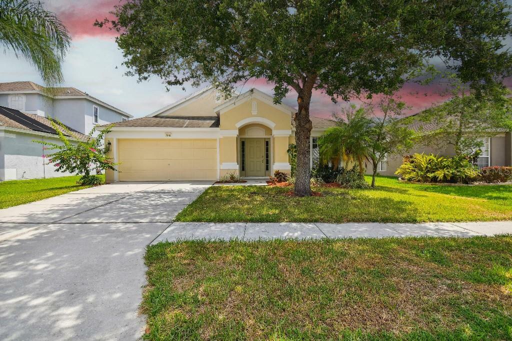 Property Photo: 7646 Outerbridge Street FL 33545