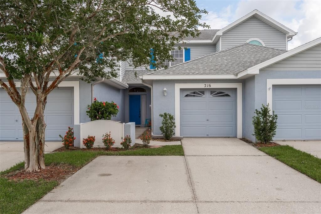 Property Photo:  216 Hemingway Drive  FL 34677 