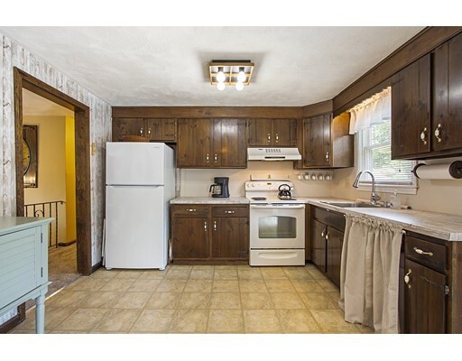 Property Photo: 37 King St MA 01887