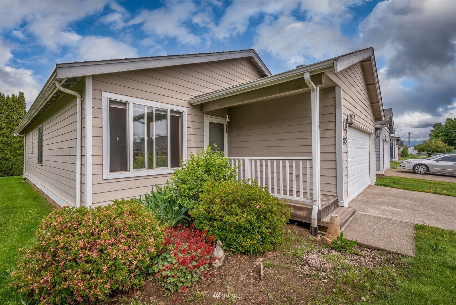 Property Photo: 513 Daisy Lane WA 98264