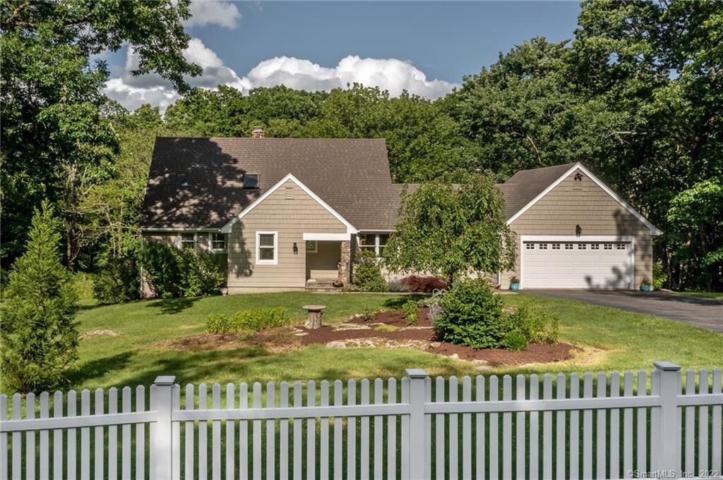 Property Photo: 6 Meadow Lane CT 06784