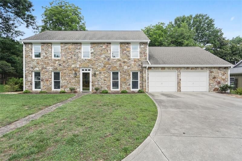 Property Photo:  470 Shadowlawn Road SE  GA 30067 