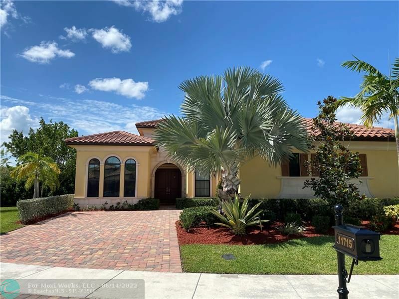 Property Photo:  11715 NW 82nd Ct  FL 33076 