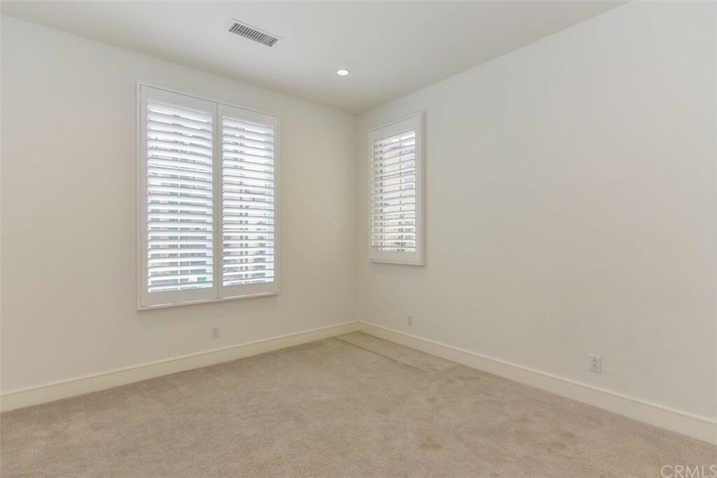 Property Photo:  172 Villa  CA 92602 