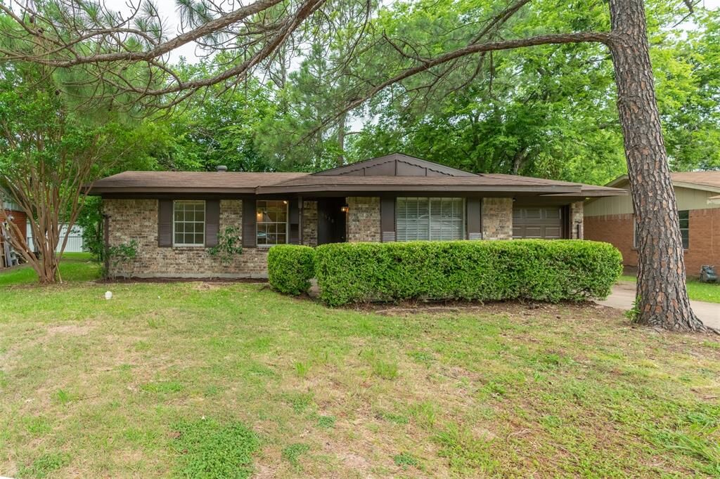 Property Photo:  6518 Finch Drive  TX 75402 