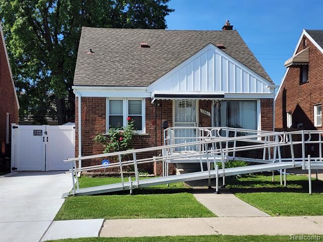 Property Photo: 1561 Cleveland Avenue MI 48146