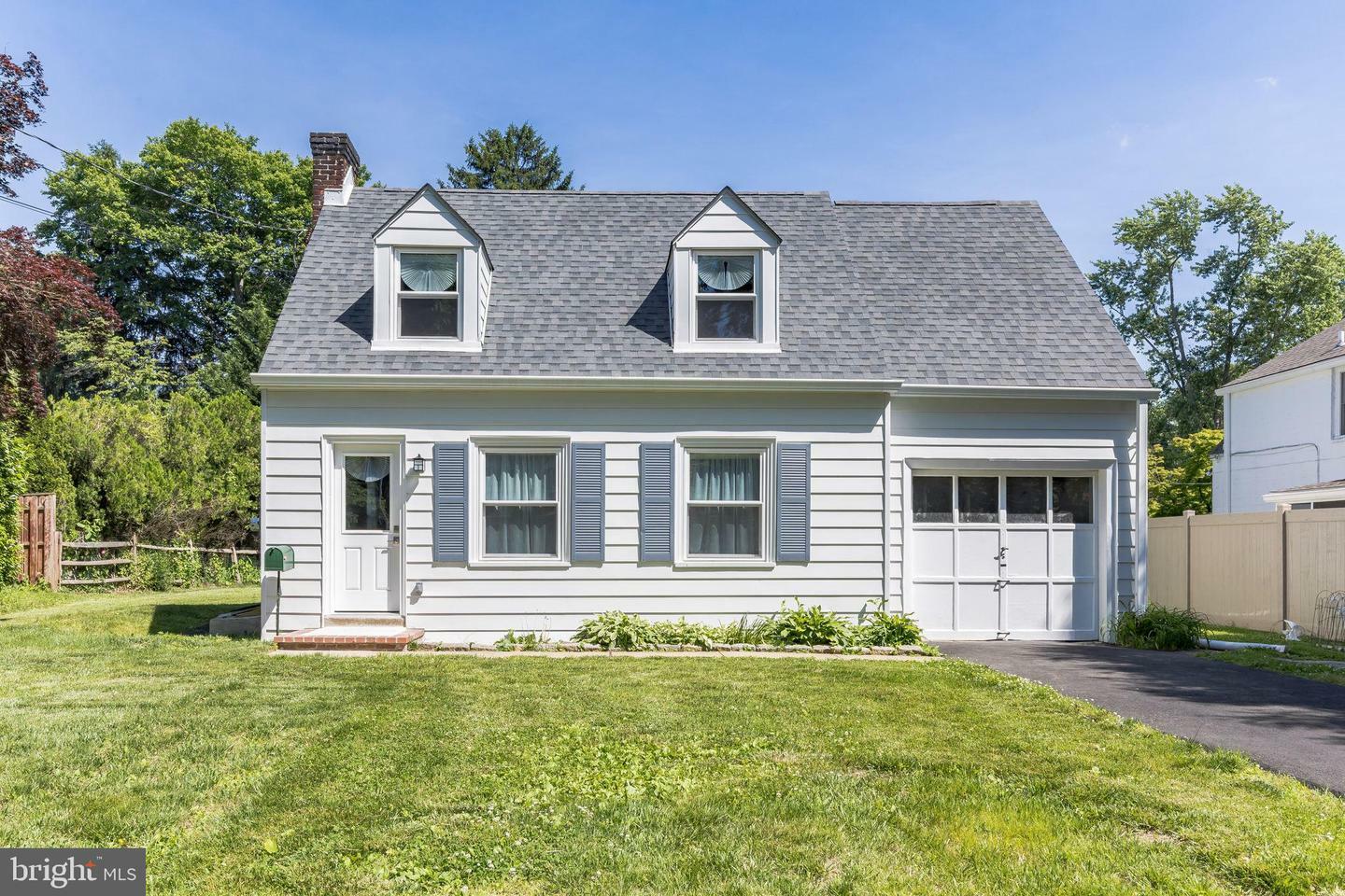 Property Photo: 416 Lorraine Avenue PA 19075