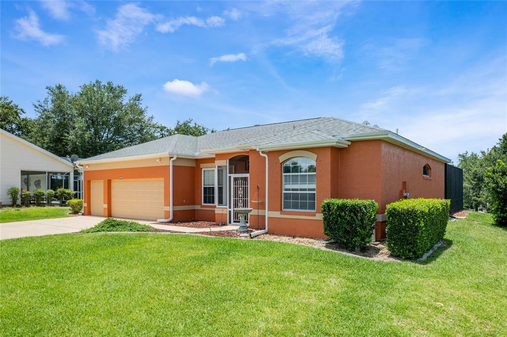 Property Photo:  24707 Brightwater Ct  FL 34748 