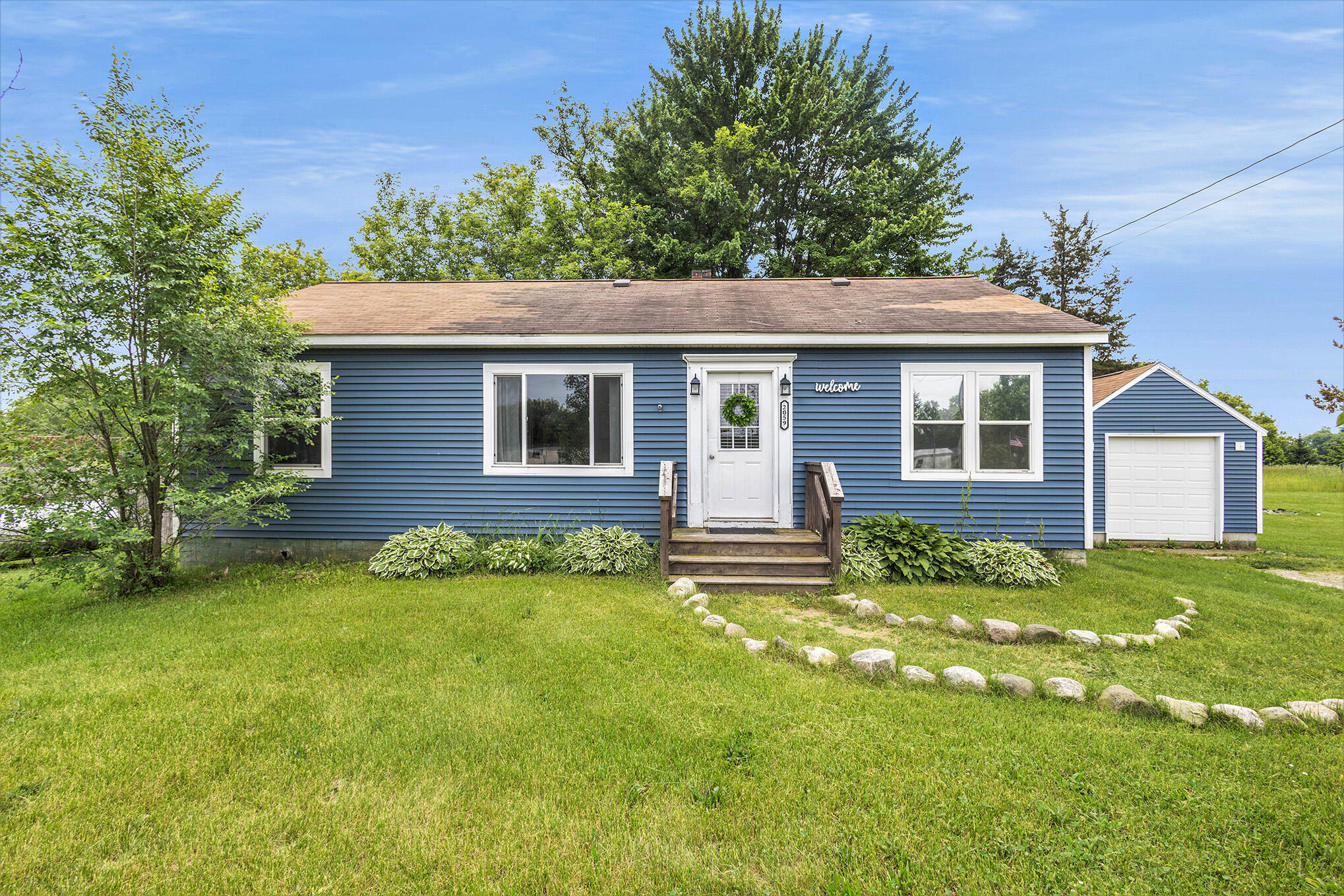 Property Photo: 2059 W County Farm Road MI 48884