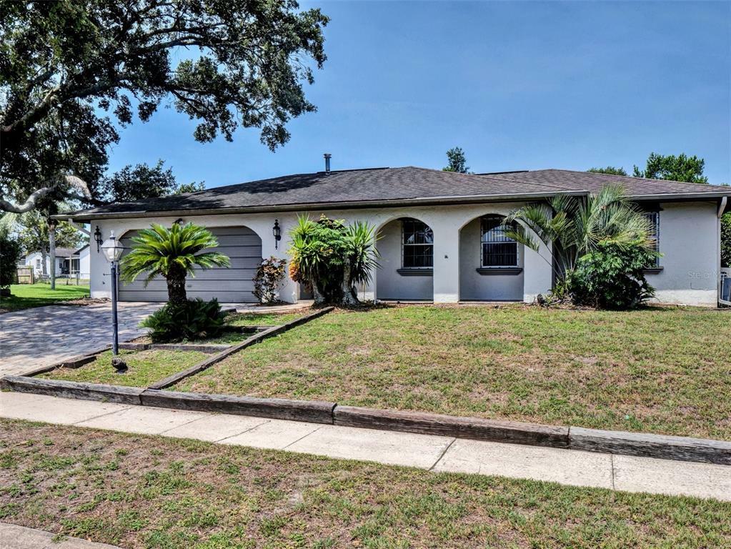 Property Photo:  1195 Roundtable Drive  FL 32707 