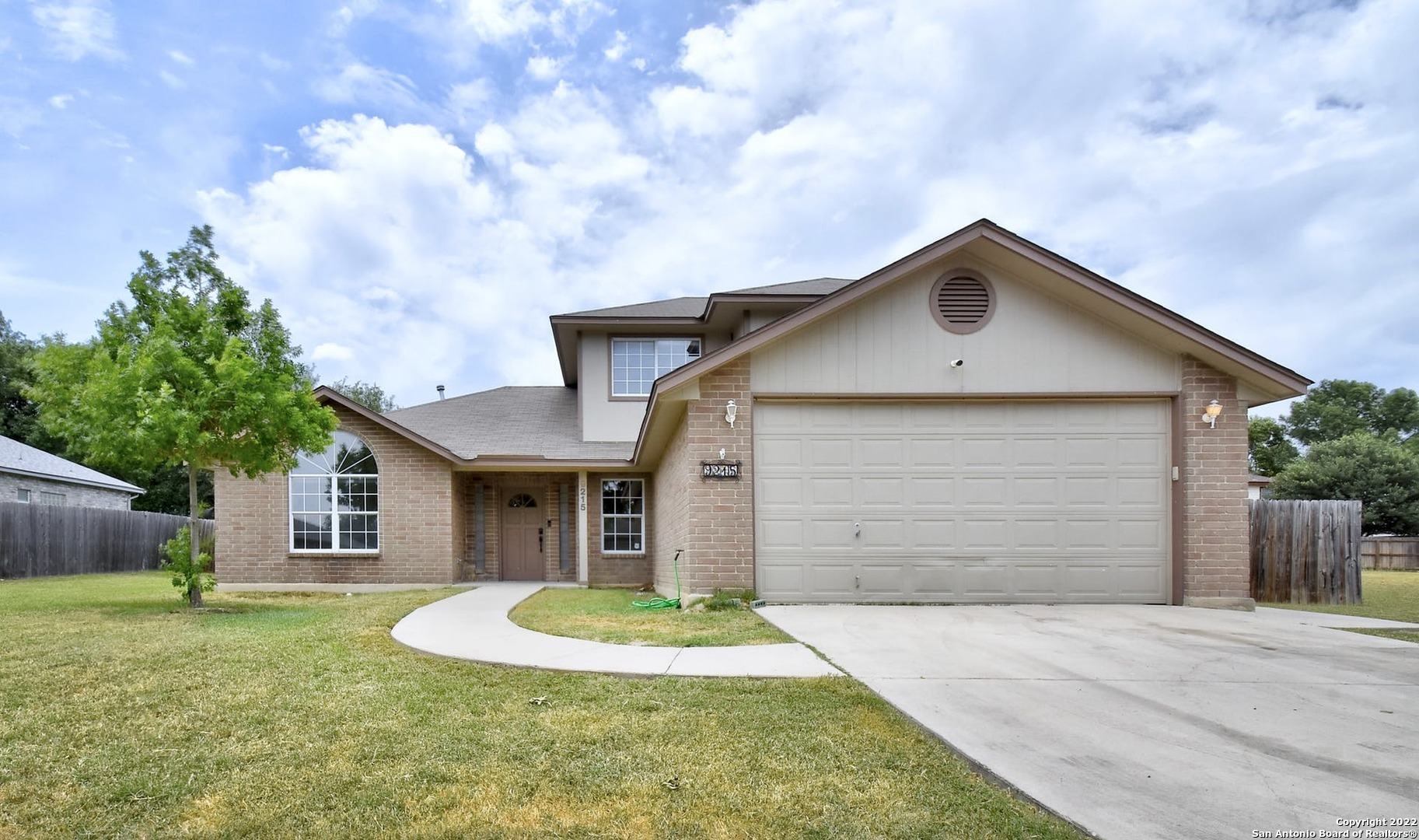 Property Photo:  9215 Shadow Lawn Cir  TX 78109 