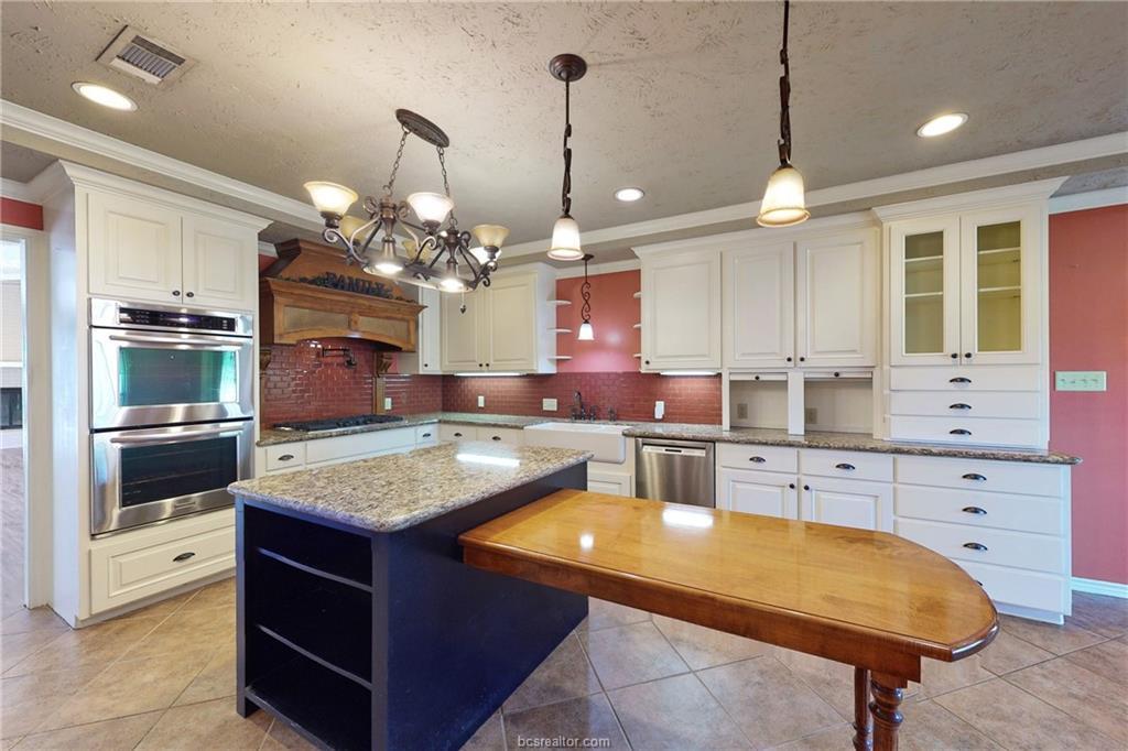 Property Photo: 18958 Fm 974 TX 77808-9787