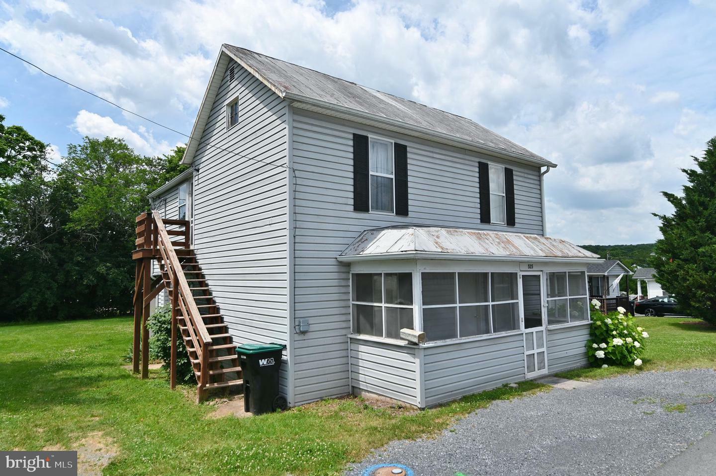 Property Photo:  525 Branch Street  VA 22657 