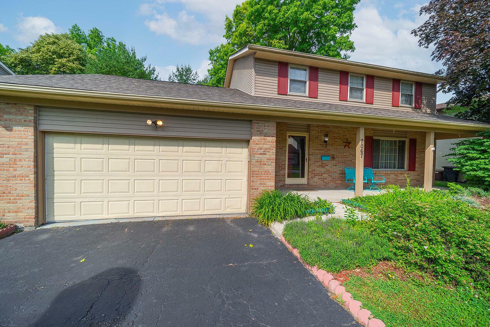 Property Photo:  7067 Roundelay Road N  OH 43068 