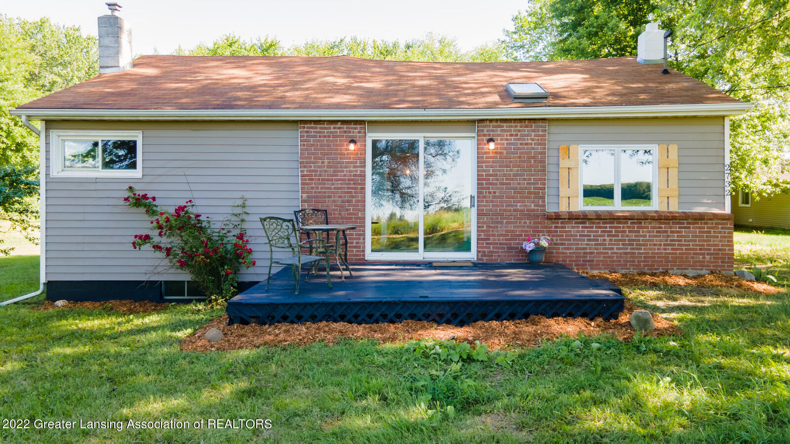 Property Photo: 2732 W Saginaw Highway MI 48861