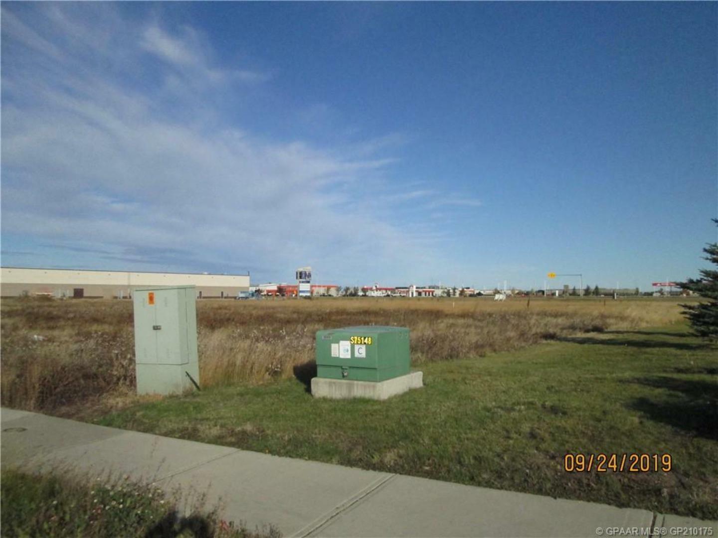 11902/11810 99 Avenue  Grande Prairie AB T8W 0C7 photo