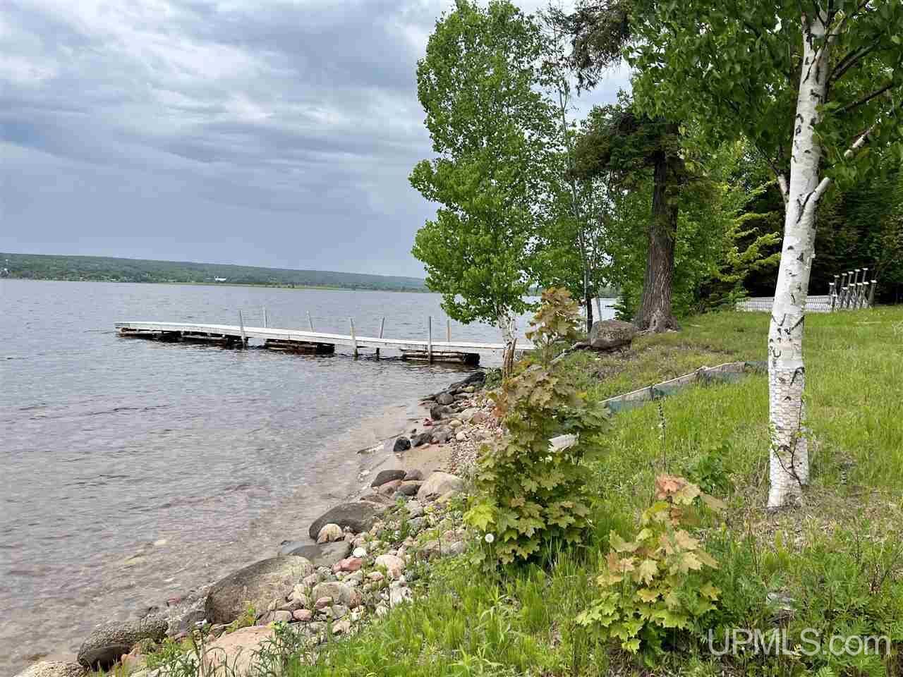 Property Photo:  52045 Bootjack  MI 49945 