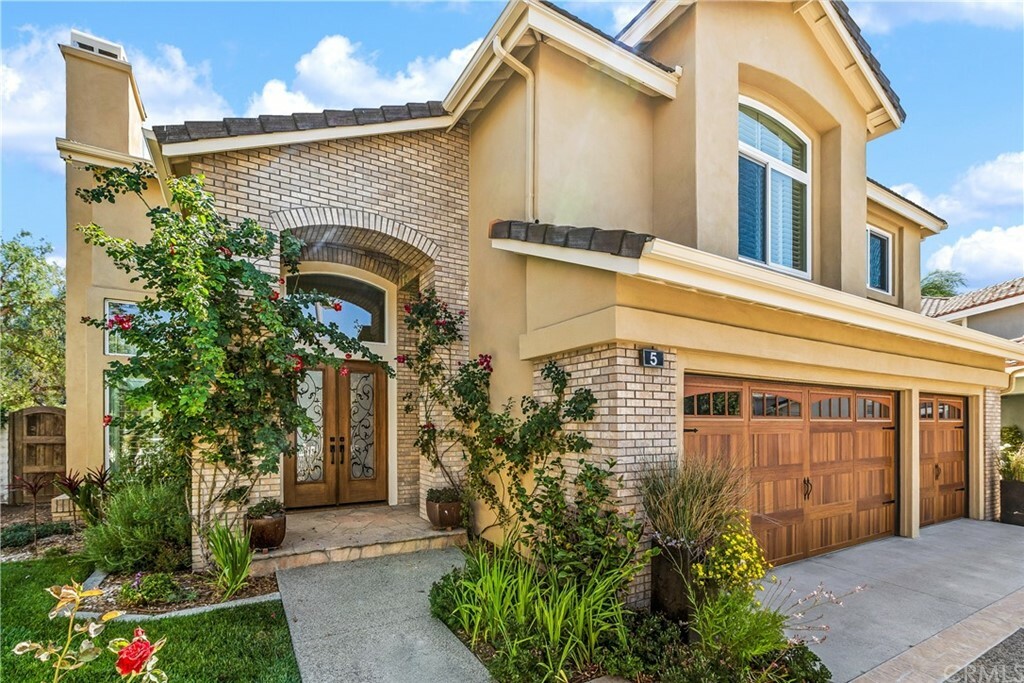 Property Photo:  5 Mountain Gate  CA 92679 